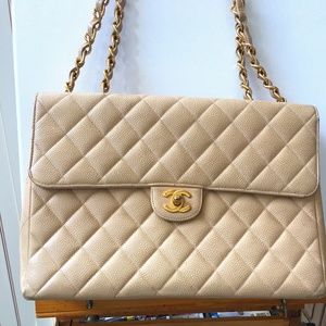 GORGEOUS CHAIN CREAM CHANEL HANDBAG